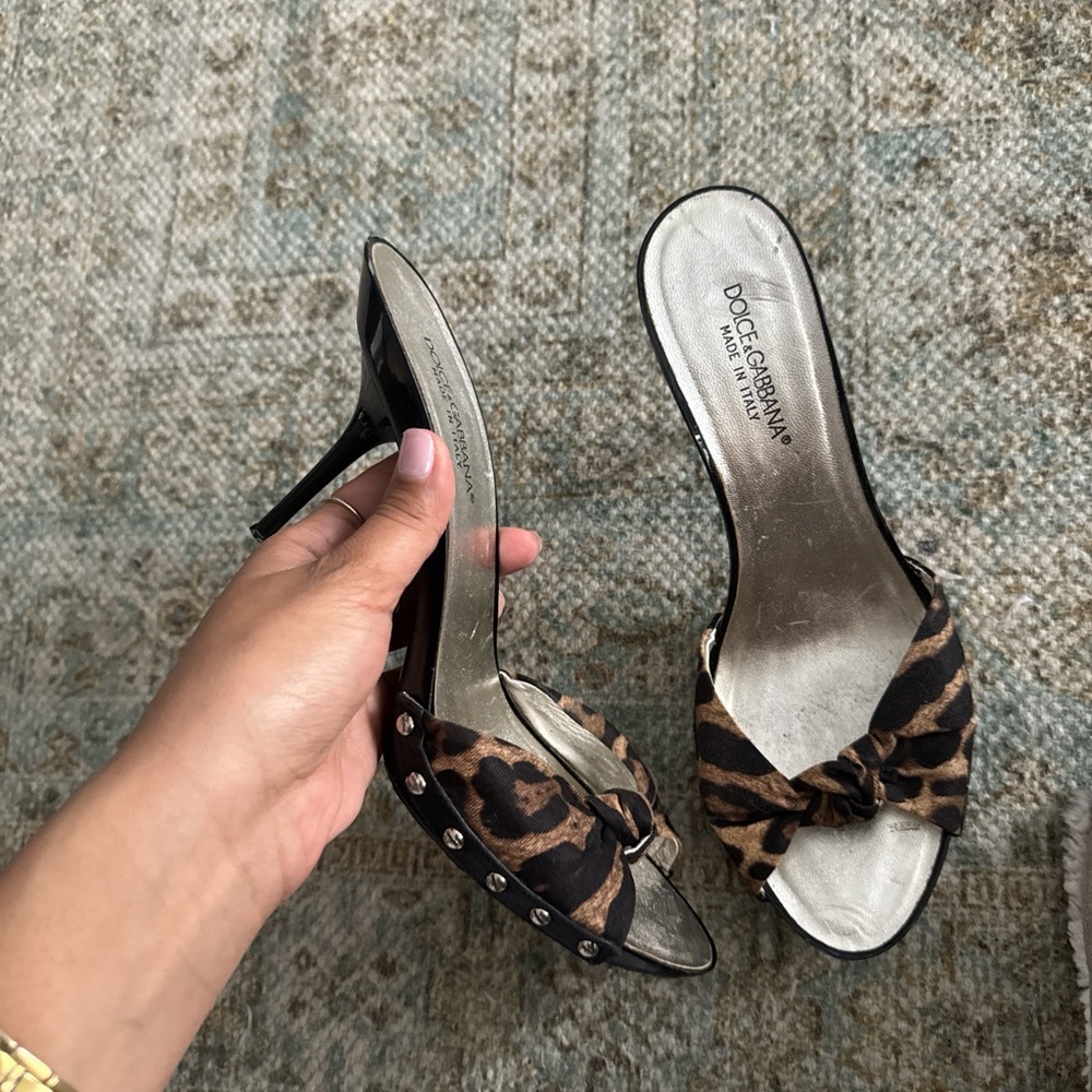 Dolce & Gabbana Black and Brown Leopard Sandals - Picture 2 of 3